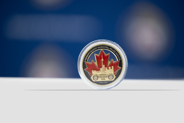 TORONTO POLICE OFFICIAL CHALLENGE COIN